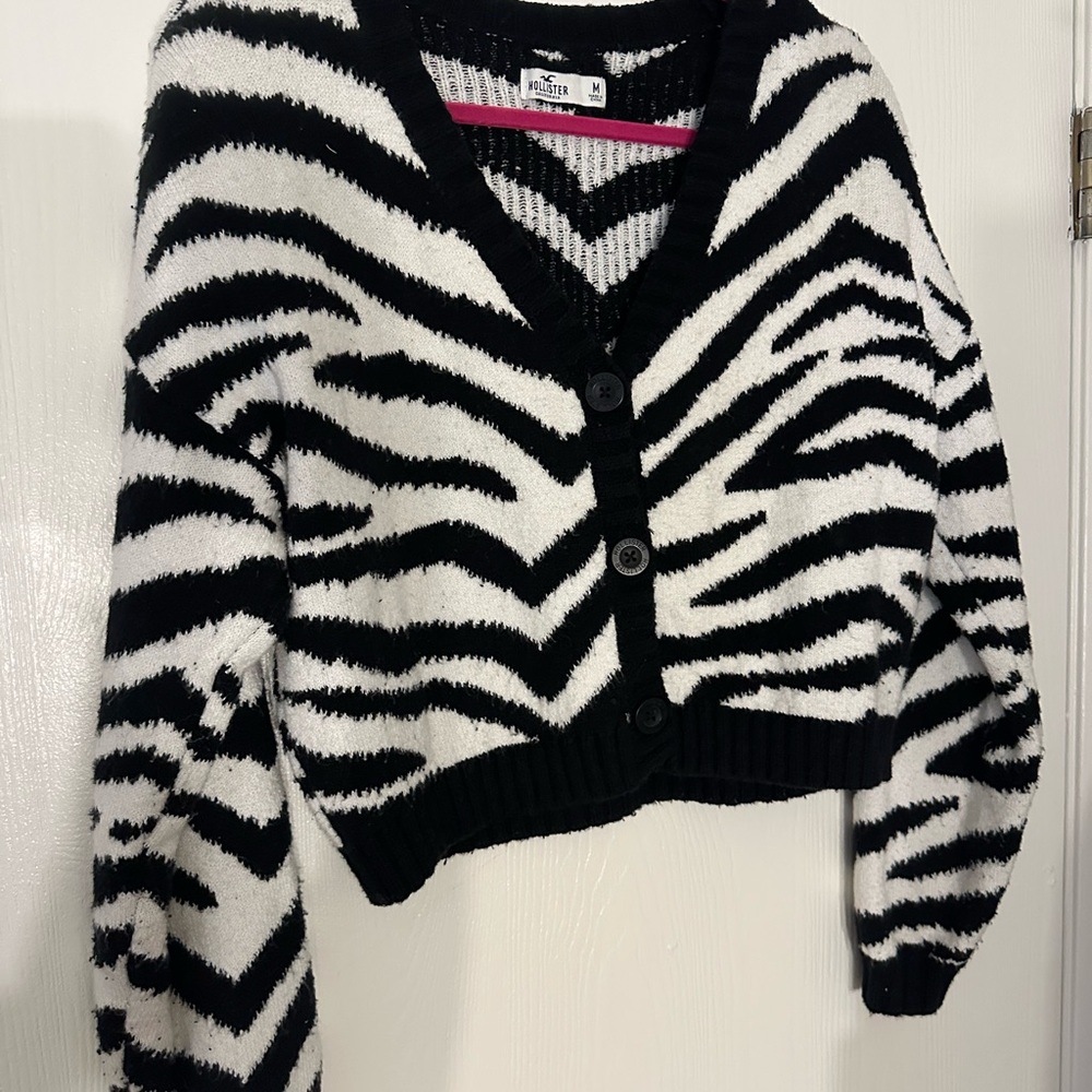 Hollister Black and White Zebra Print Sweater